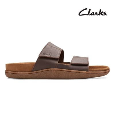 【Clarks】Pilton Strap 男款全皮面兩片式魔鬼氈設計拖鞋 棕色(CLM65830S)