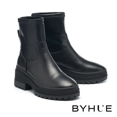 短靴 BYHUE 簡約率性牛皮彈力拼接純色軟芯圓頭厚底短靴－黑