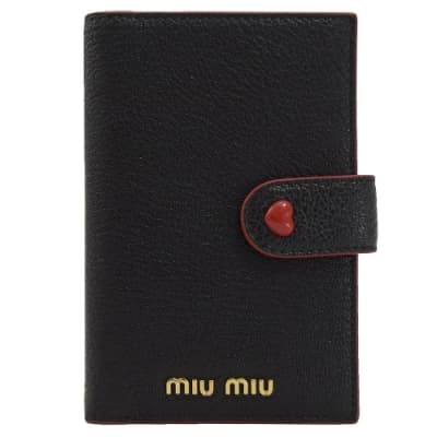 MIU MIU 金屬LOGO山羊皮掛式對開釦式卡片夾(黑/紅)