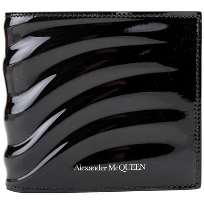 Alexander McQueen 立體壓紋漆亮小牛皮8卡對折短夾(黑色)