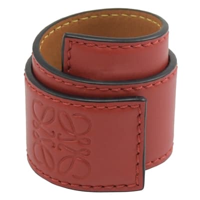 LOEWE Slap Bracelet 烙印品牌LOGO牛皮寬板手環(紅)