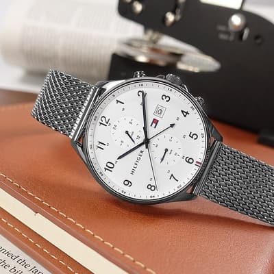 TOMMY HILFIGER / 簡約雙眼 休閒 兩地時間 日期顯示 米蘭編織不鏽鋼手錶-白x鍍灰/44mm