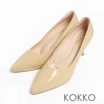 KOKKO極致平穩舒壓軟墊手工尖頭細高跟鞋漆皮膚