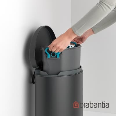 【Brabantia】半月型腳踏式垃圾桶30L-爵士灰(新品上市)